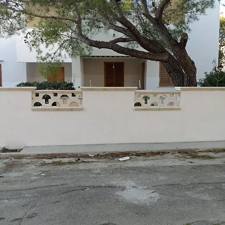 Baia 9 Apartment *